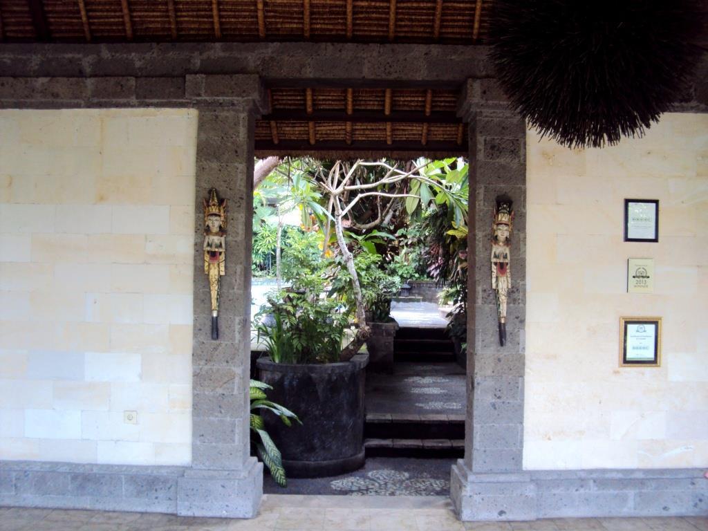 Ellies Hotel Nusa Dua  Exterior foto